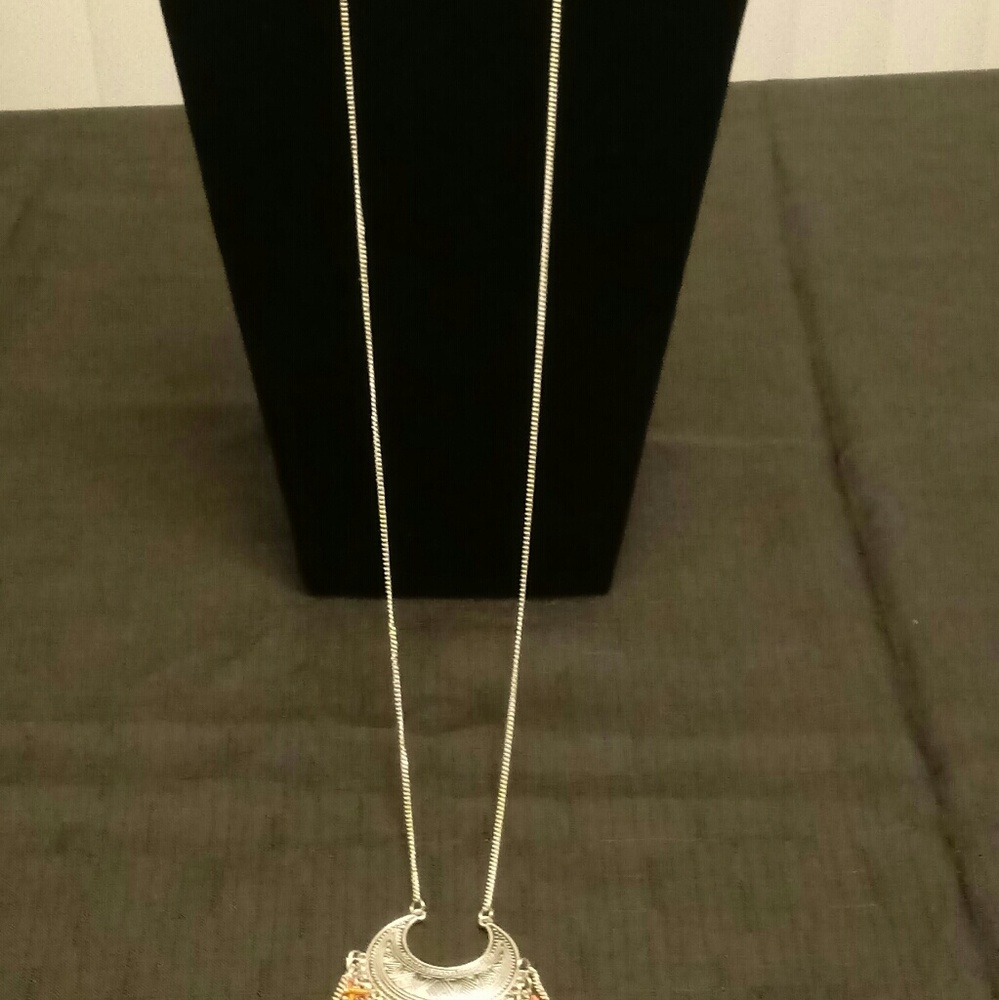 Jewelry - Picture 5 of 8